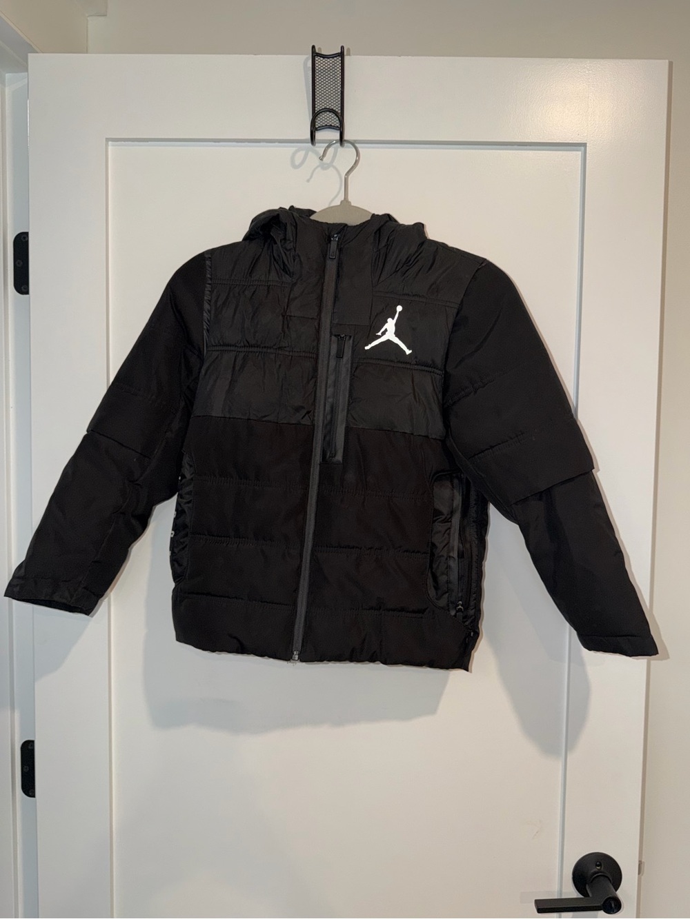 Boys Black Air Jordan Winter Jacket with hood size small in great condition